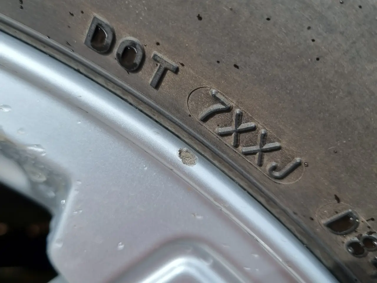 Billede 10 - Jeep JK 18" alu-fælge m. 255/70R18 dæk