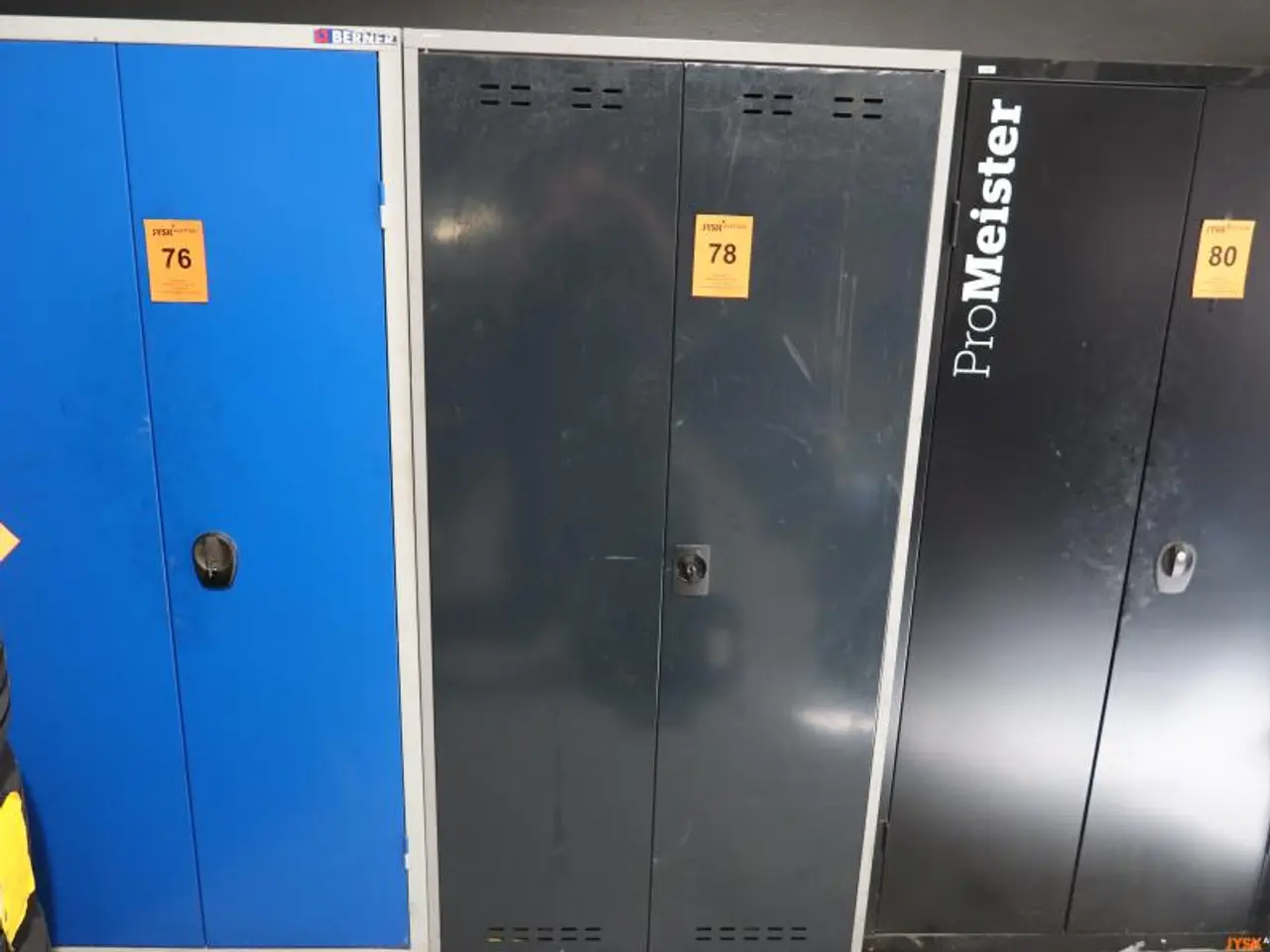 Billede 1 - METALSKAB, uden