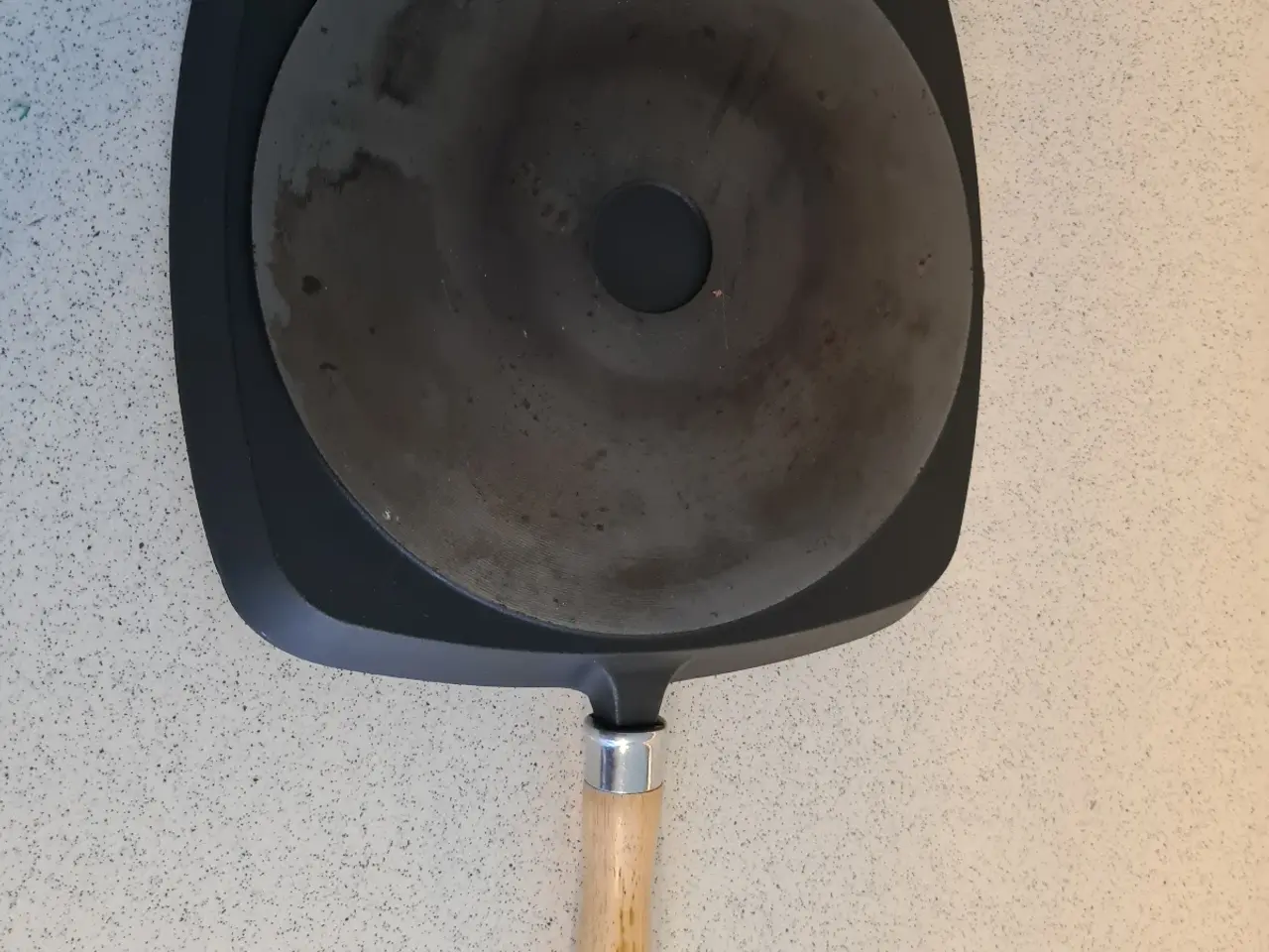 Billede 2 - Grillpande I støbejern.