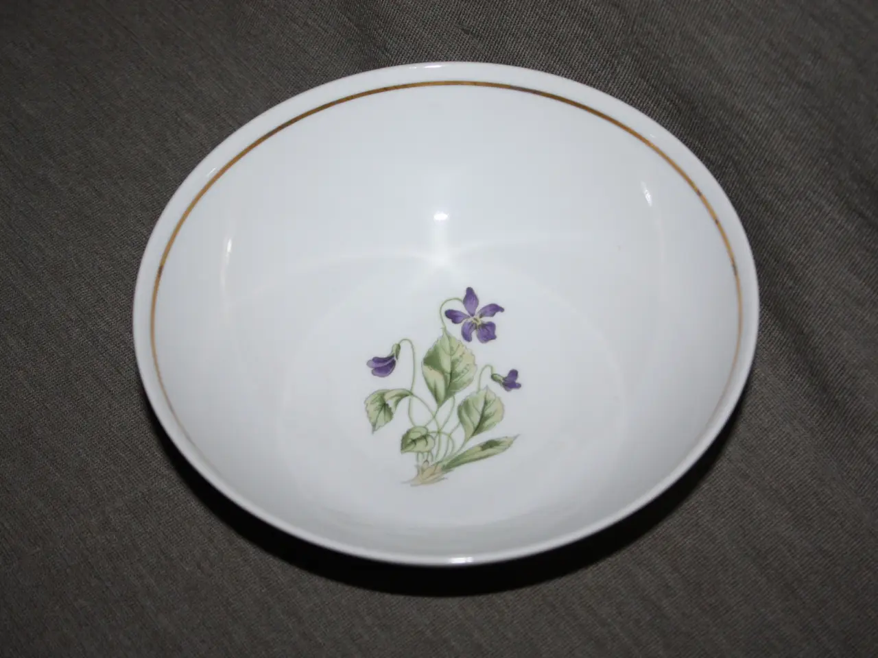 Billede 3 - Lyngby skål med blå violer 18,5 cm