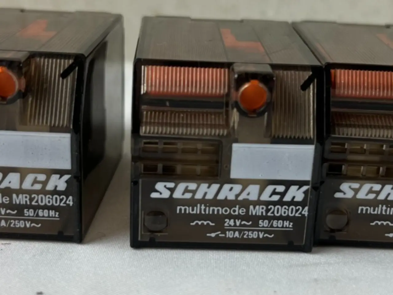 Billede 1 - Schrack MR206024 Multimode relæ 24V AC 10A Octal –