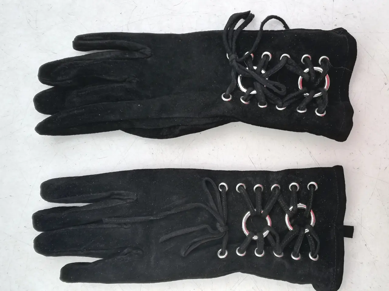 Billede 1 - Flotte Sorte Ruskinds handsker Str. 7