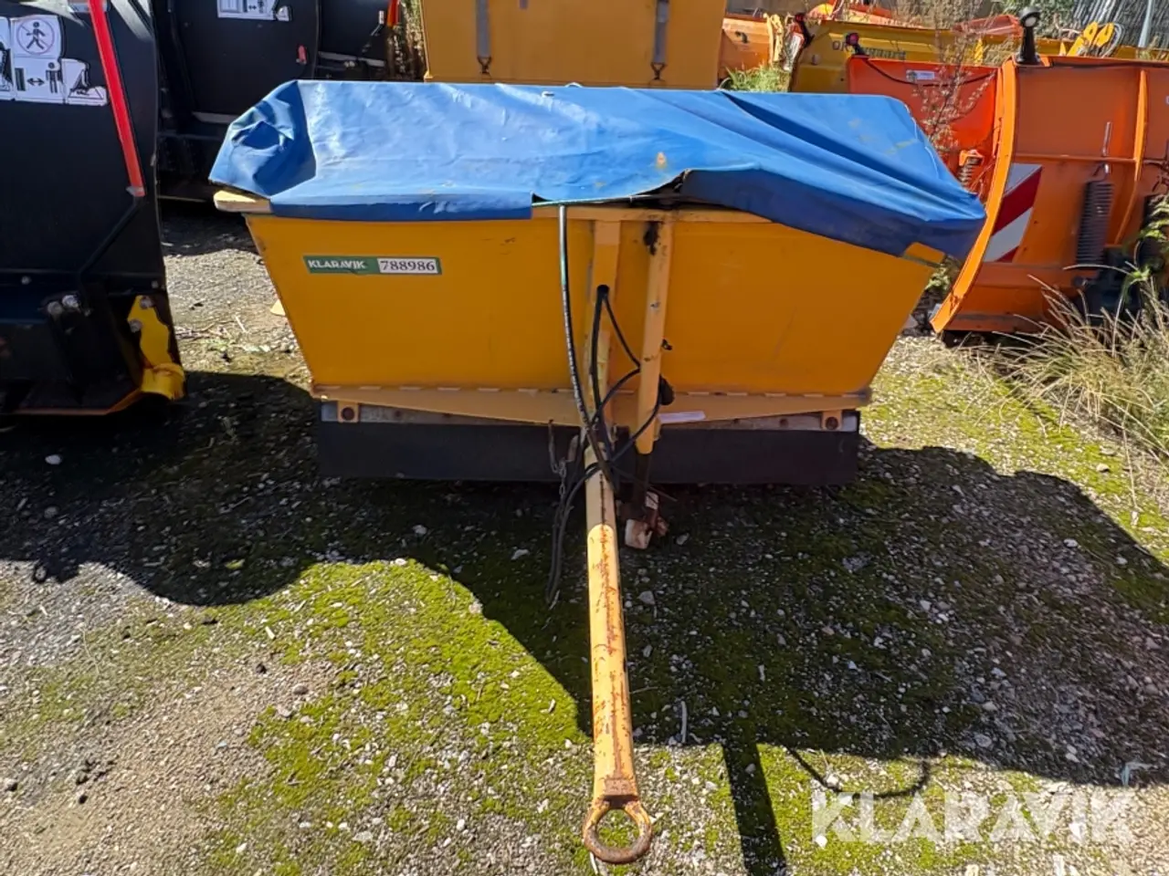 Billede 5 - Saltspreder Falköbing T-7 H efterløber