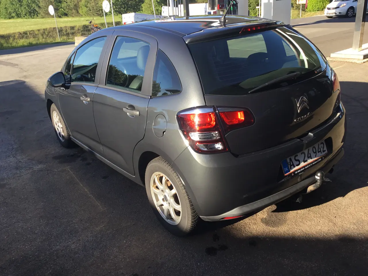 Billede 2 - Citroen c3 1.0 benzin træk alufælge 1.ejer