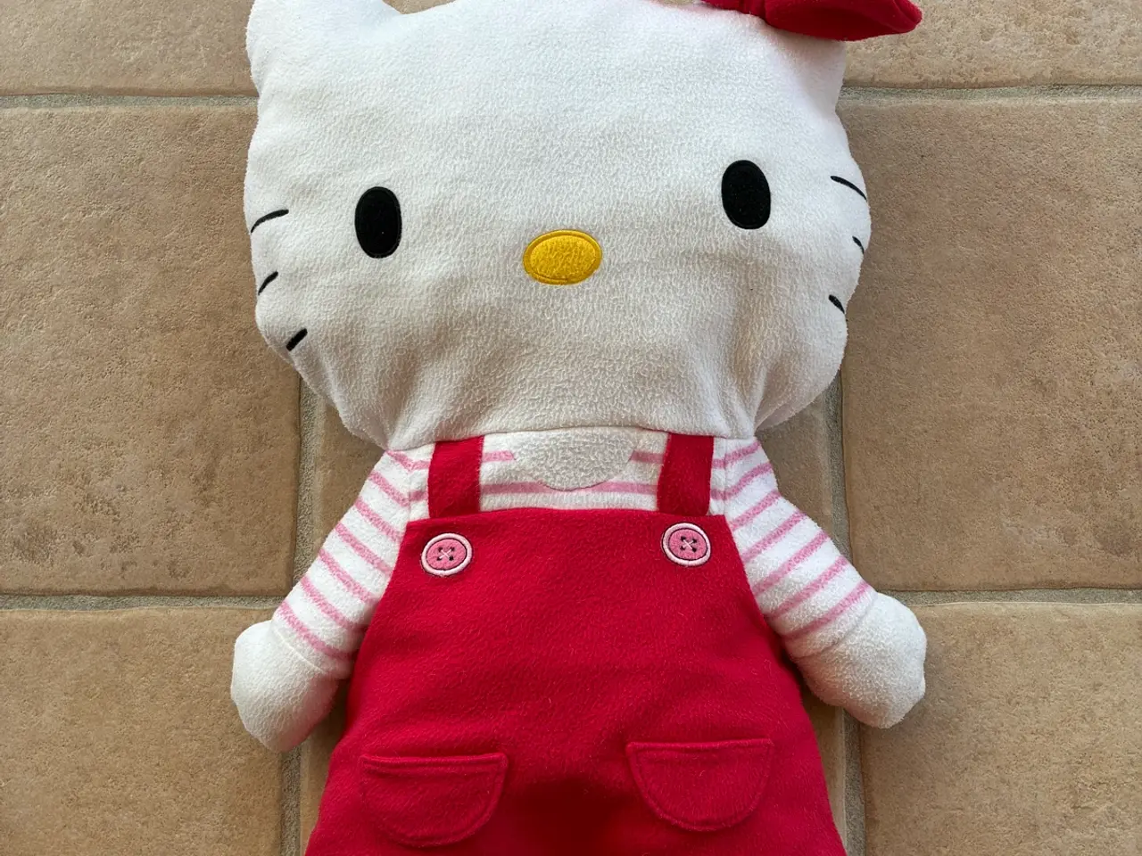 Billede 1 - Hello Kitty kramme bamse stor