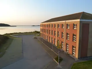 Fast plass i åbent miljø Kr 995.- pr med