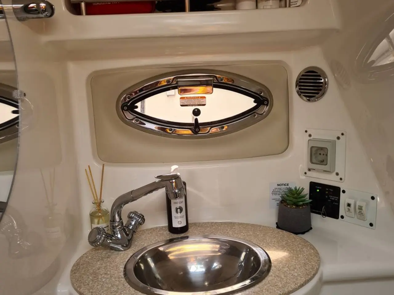 Billede 15 - Chaparral 240 Signature - Volvo Penta 5,0 GXI