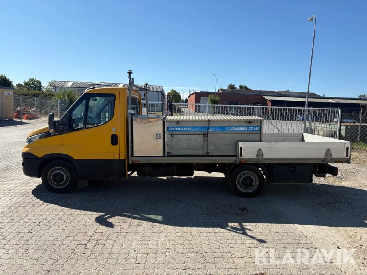Billede 2 - Ladbil Iveco 35S15 2,3D WB3750 - med kran