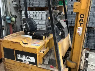 Gaffeltruck Caterpillar