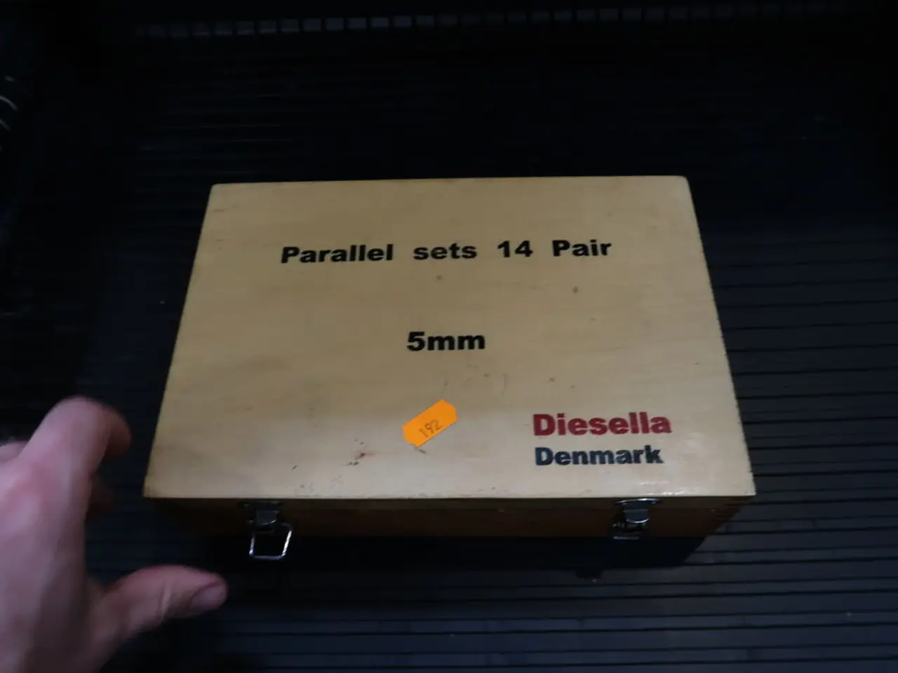 Billede 1 - Parallelklodser DIESELLA