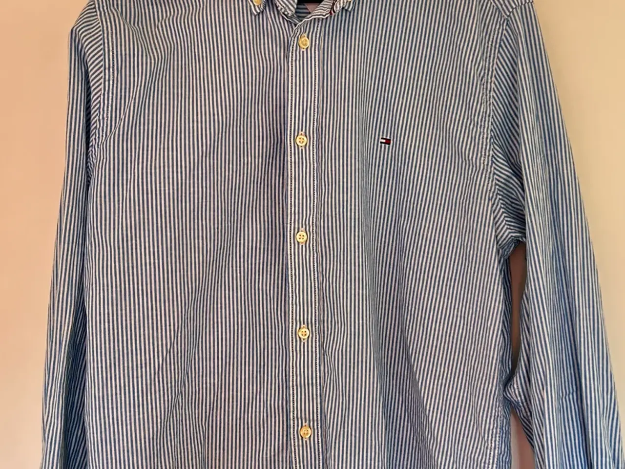 Billede 2 - Tommy Hilfiger skjorte