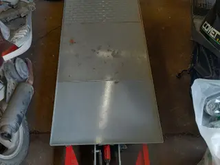 Mc lift sælges som defekt Det er dyr lift fra ny,