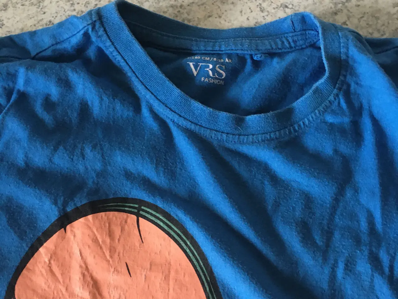 Billede 2 - Smart VRS t-shirt med skater motiv str. 134 dreng