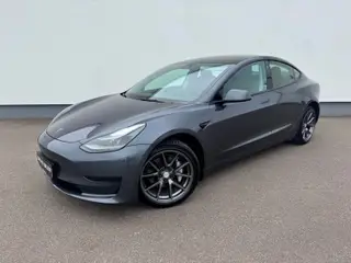 Tesla Model 3  Standard Range+ RWD