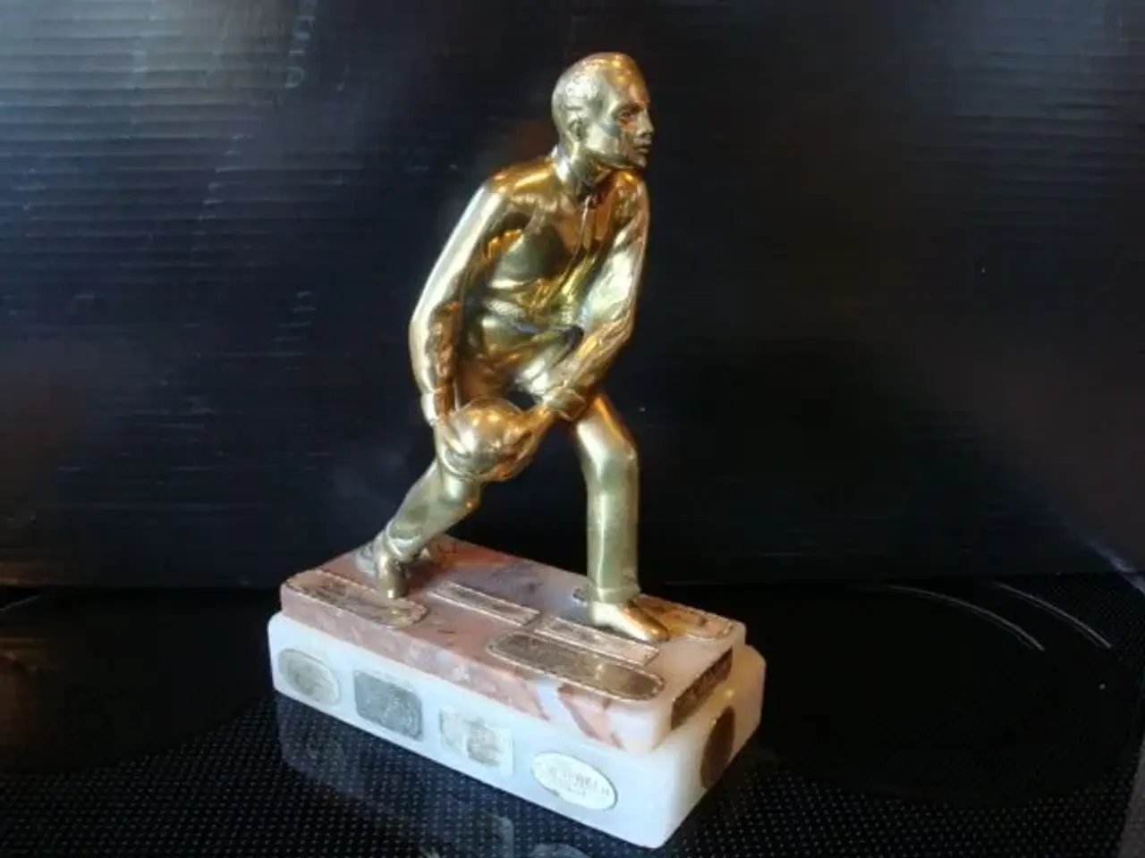 Billede 2 - Bronze skulptur med 18 plaketter i sølv- sølvplet