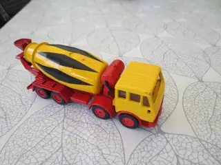 Siku Mercedes Benz Betonlastbiler
