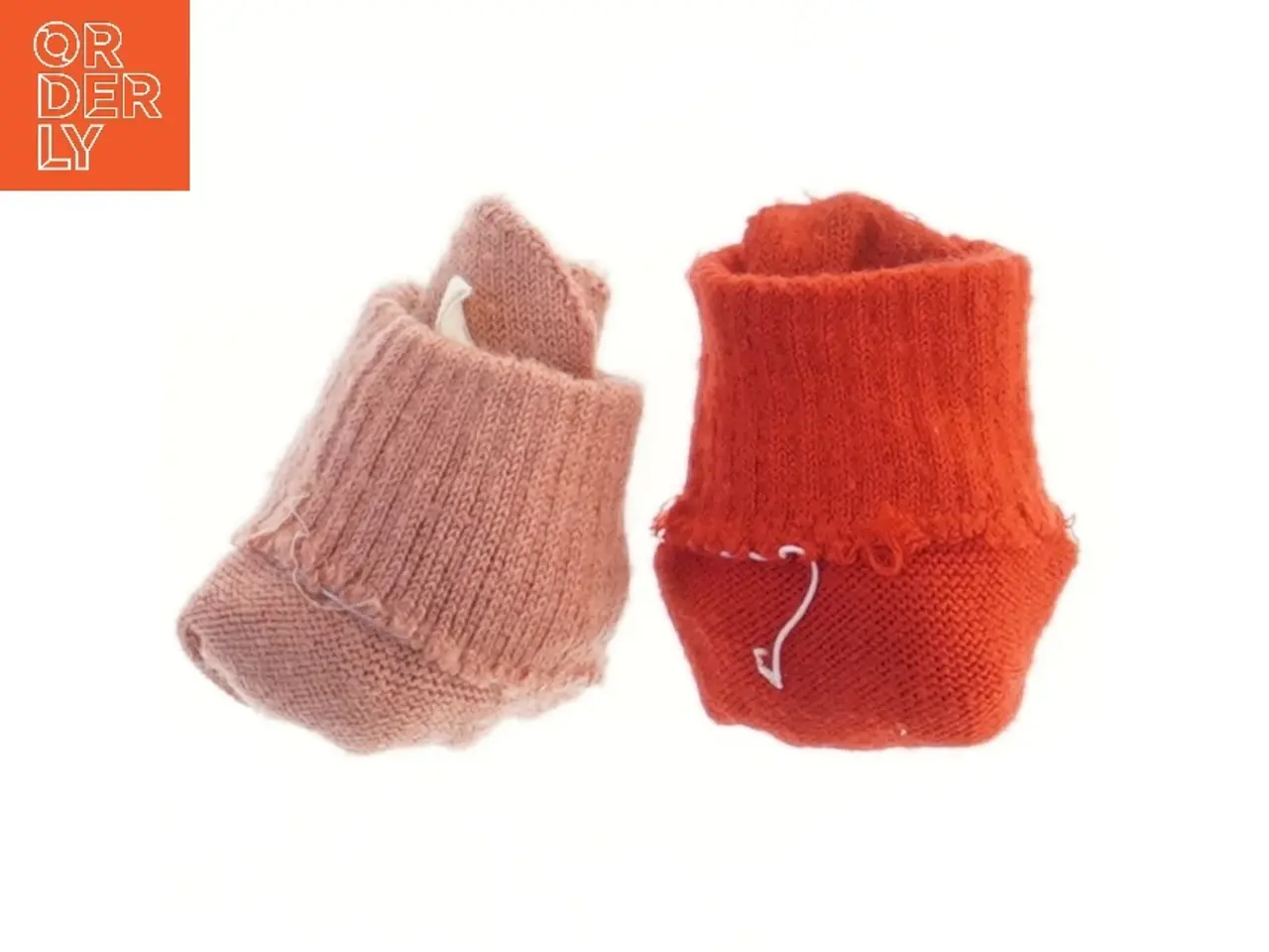 Billede 2 - To par strikkede vanter (str. 2 stk 14 cm)