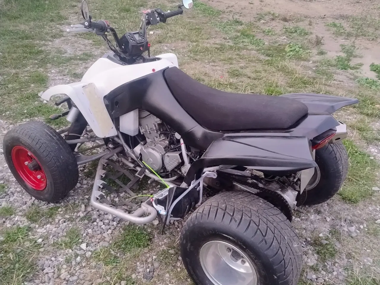 Billede 6 - Hyosung te 450 på bil plader