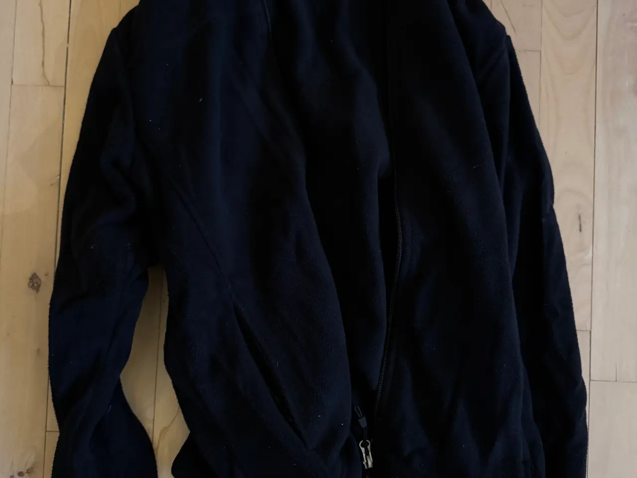 Billede 1 - McKinley fleece trøje i sort