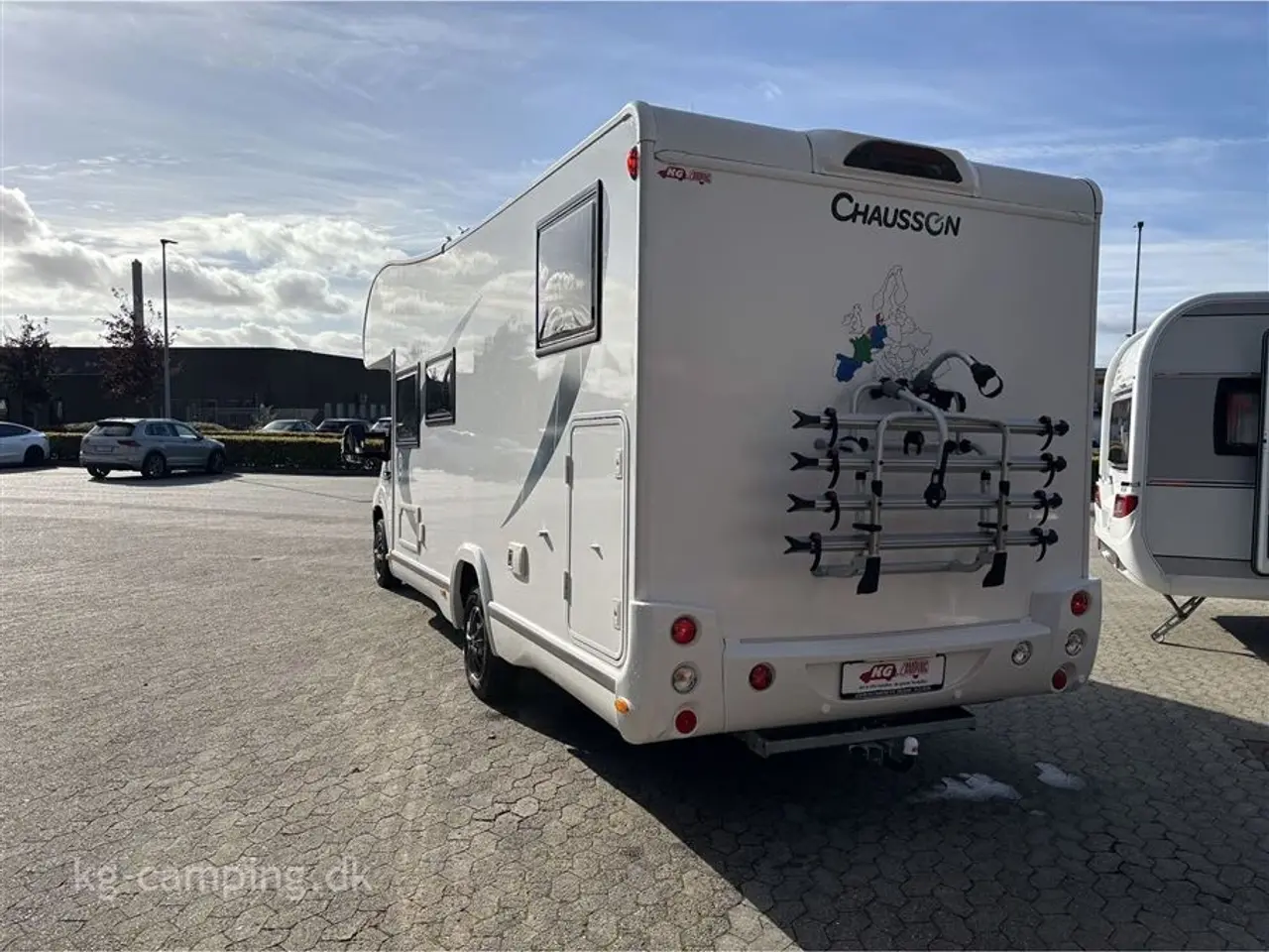 Billede 4 - 2021 - Chausson First Line C717   Rummelig familiecamper med masser af komfort!  Vejet til 3032kg inkl 1/2 Tank.