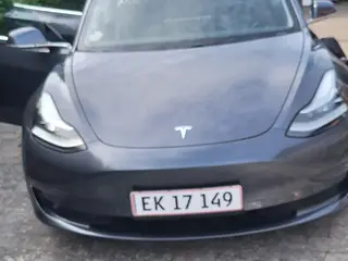Tesla Model 3 Long Range