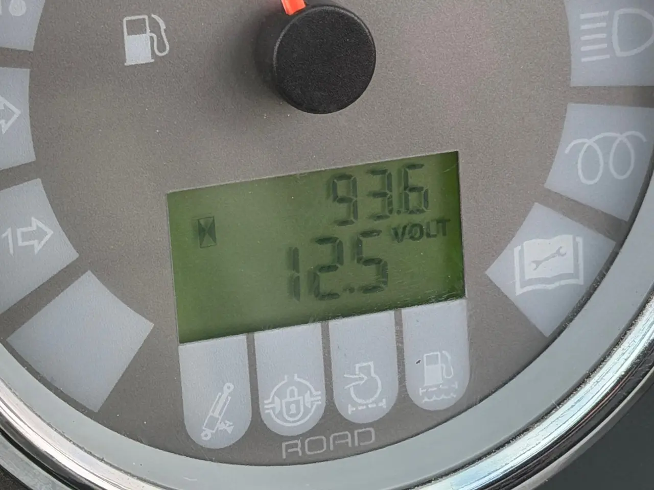 Billede 18 - Kramer 5055 Kramer 5055 med Pallegafler samt 3i1 skovl. Godt timetal! - Kun 682 timer