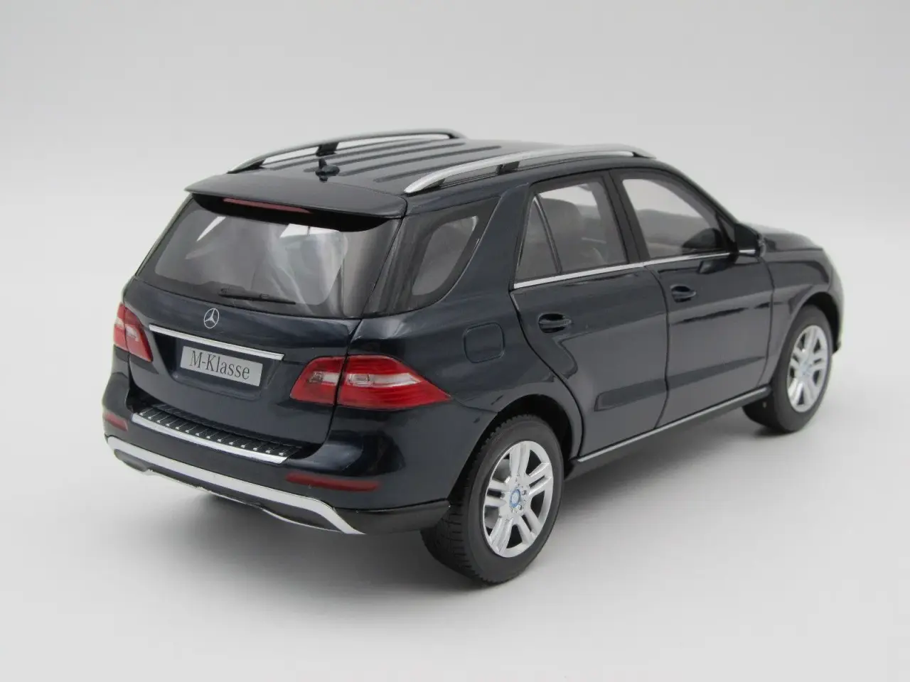 Billede 3 - 2011 Mercedes-Benz ML 1:18