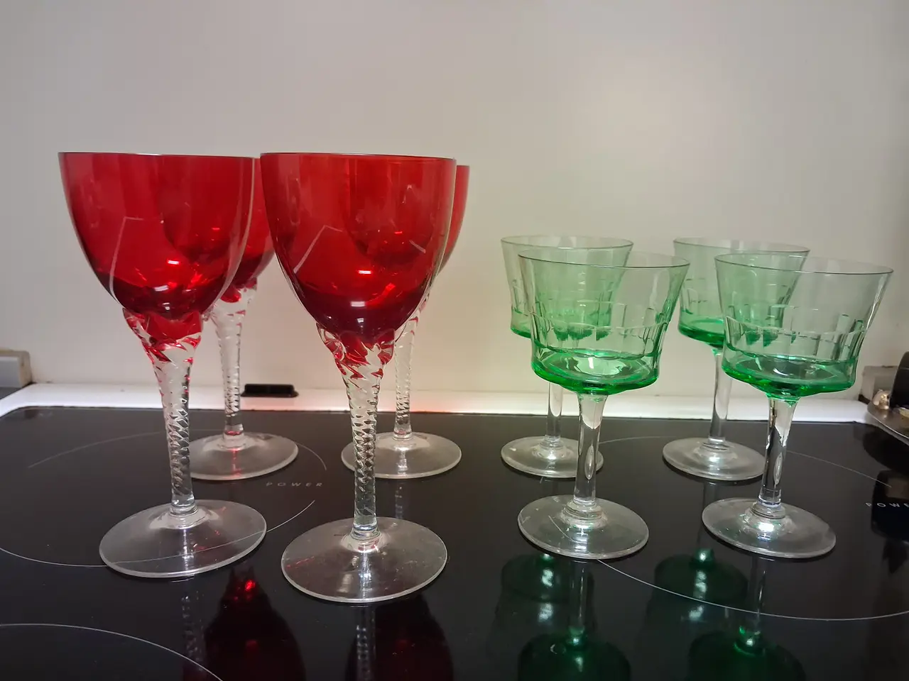Billede 1 - 4 grønne og 4 røde gamle glas 400kr århus 