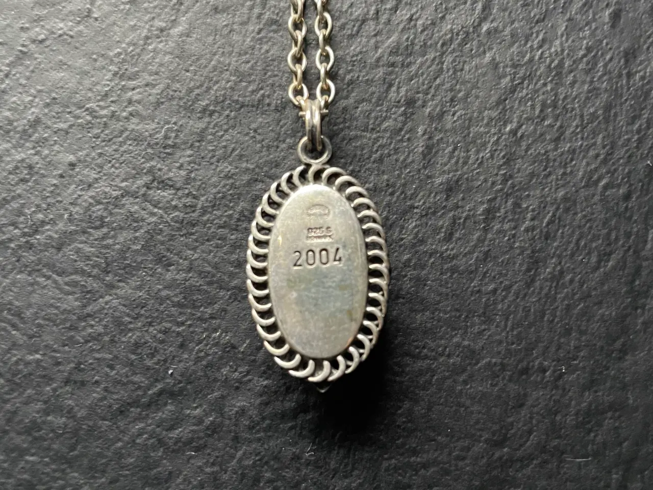 Billede 3 - Georg Jensen heritage årssmykke 2004 i sølv
