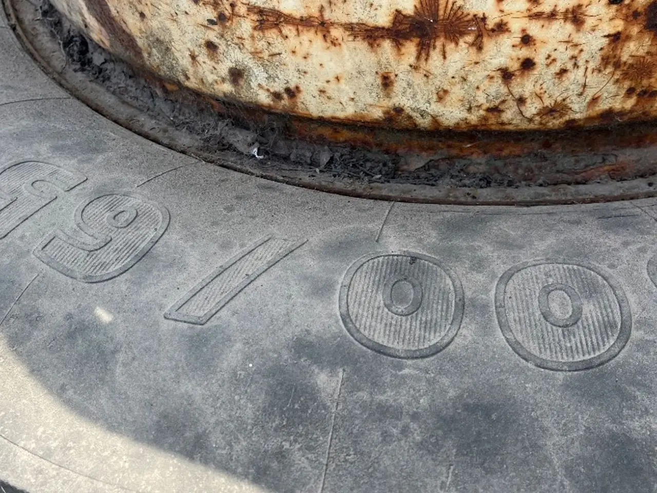 Billede 2 - Traktor dæk /tvilling montering 600/65 R 38