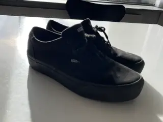 Vans doheny