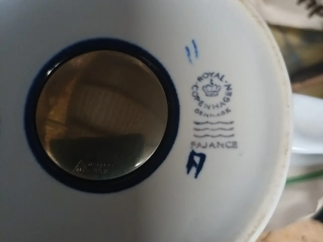 Billede 1 - Royal copenhagen års krus 1982