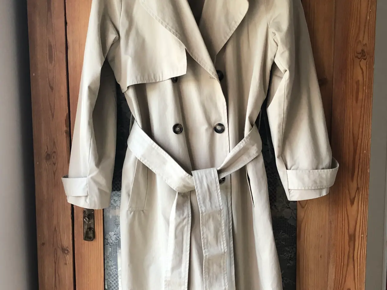 Billede 2 - Fed trenchcoat fra Moves