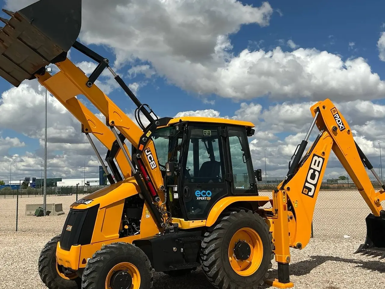 Billede 1 - graaflader JCB 3DX Plus 4×4 2025