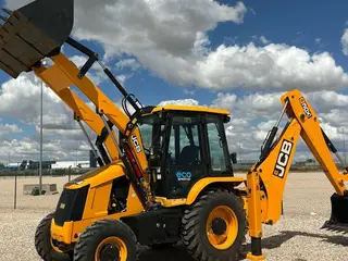 graaflader JCB 3DX Plus 4×4 2025
