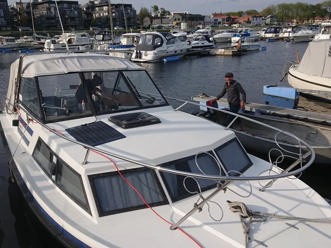 Billede 2 - Motorbåd Saga 25 CC åben