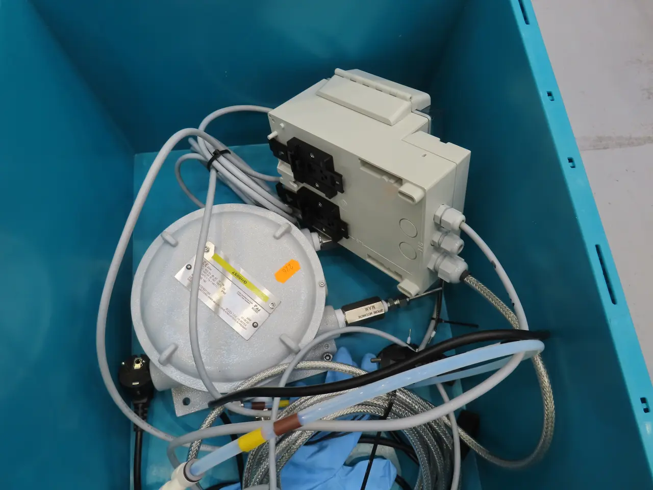 Billede 6 - Kasse med div. udstyr bl.a. pro-chem analytik