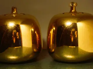 2 olielamper af "guld"
