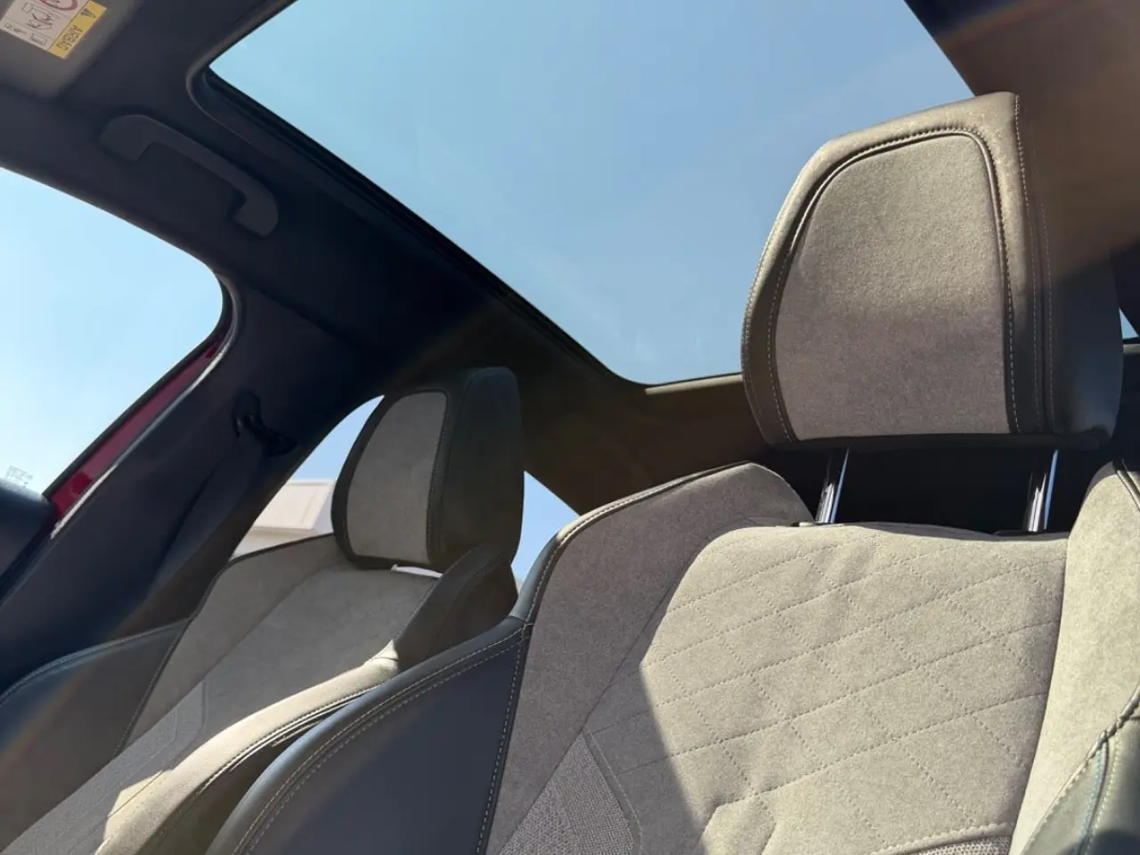 Billede 8 - Peugeot e-208 50 GT Sky