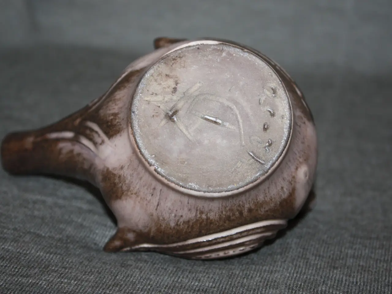 Billede 3 - Keramisk figur med sign. AD