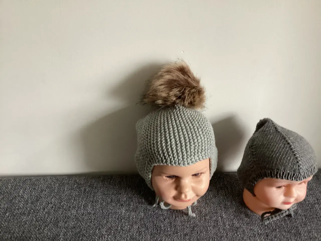 Billede 5 - Håndstrikket djævlehue 1-6 mdr. 6-12 mdr i Merino