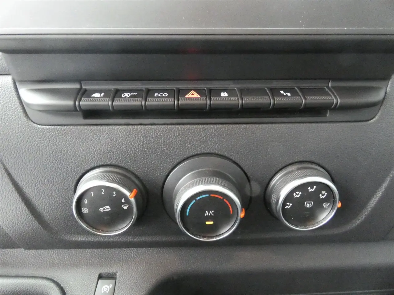 Billede 15 - Renault Master T33 L2H2 2 SKYDEDØRE 2,3 DCI TwinTurbo start/stop 150HK Van Man.