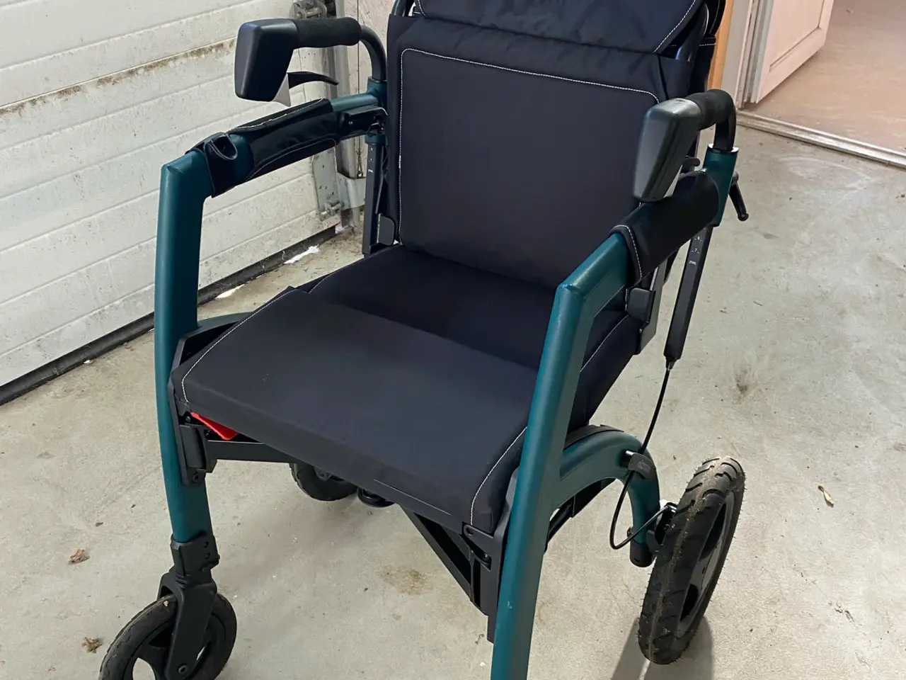 Billede 1 - Kombi Rollator og kørestol