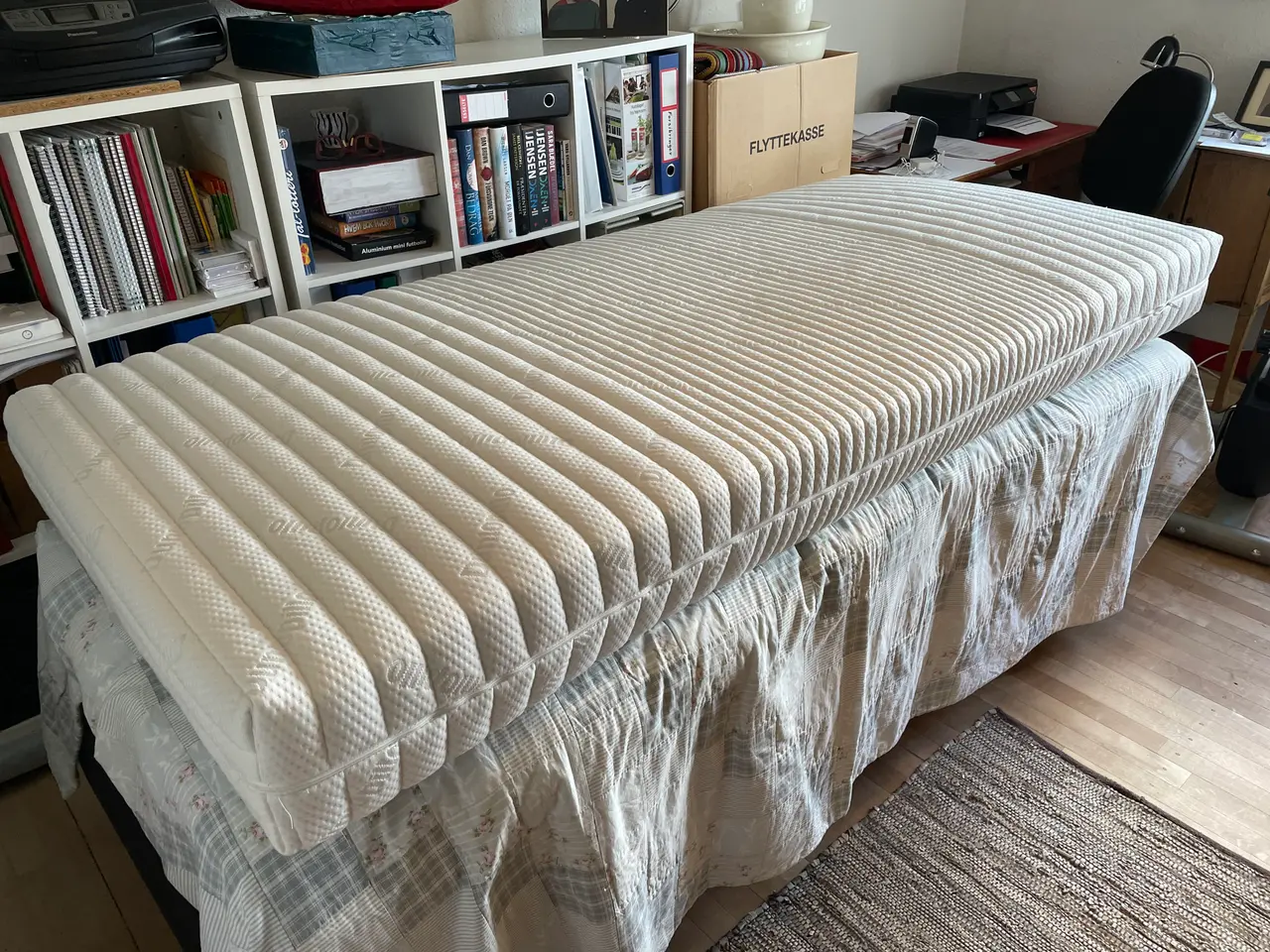 Billede 1 - Lækker Dunlopillo Soul White latexmadras – Luksusk