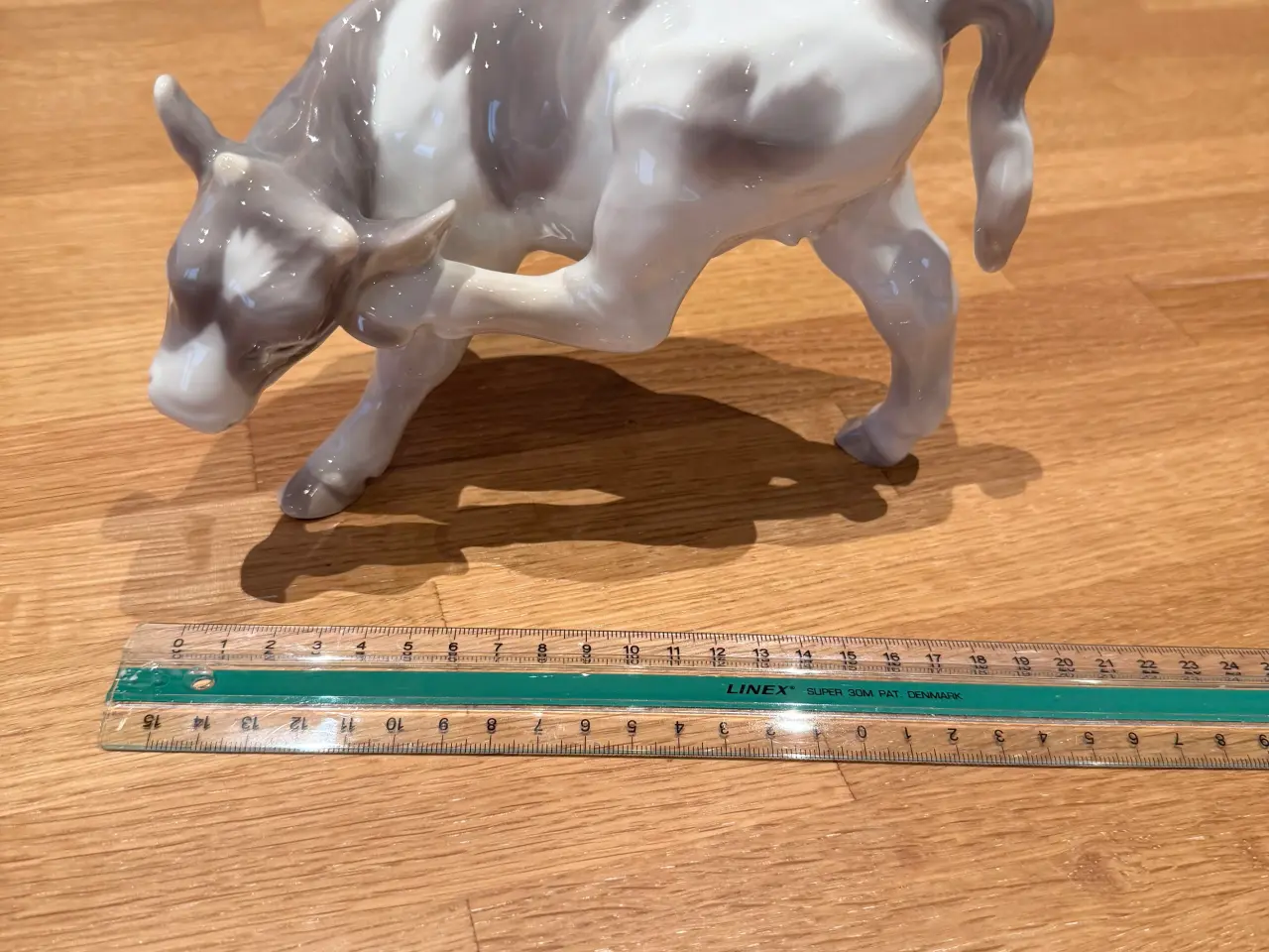 Billede 1 - B&G kalv/ko figur