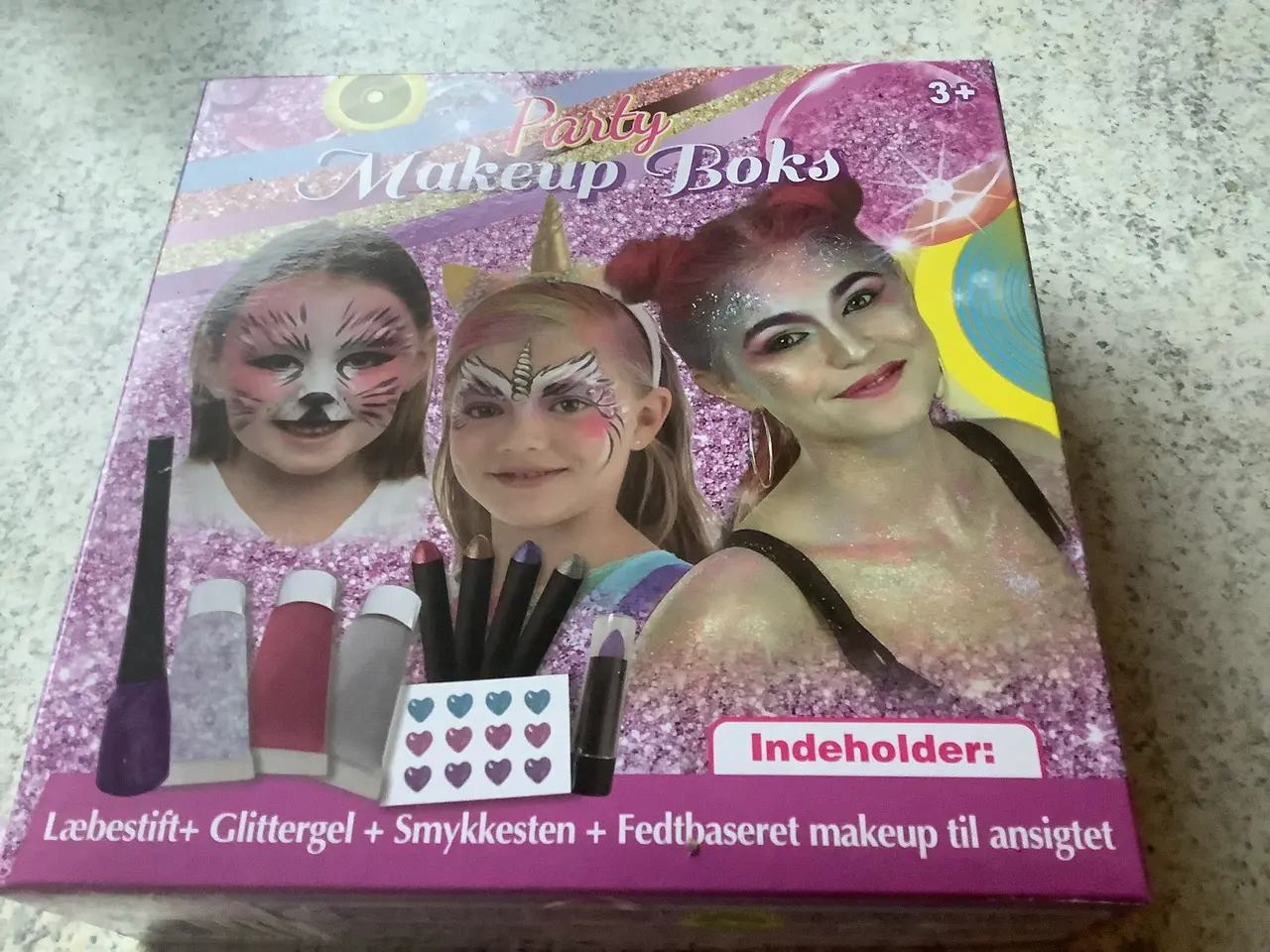 Billede 2 - Helt ny Top model party makeup boks 