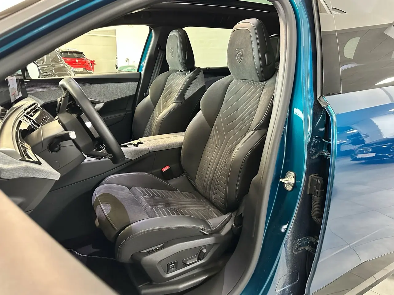 Billede 3 - Peugeot e-5008 EL GT 210HK 5d Aut.