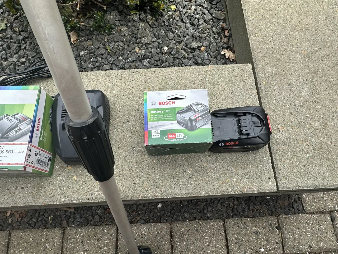 Billede 8 - Batteridrevet kultivator til havearbejde