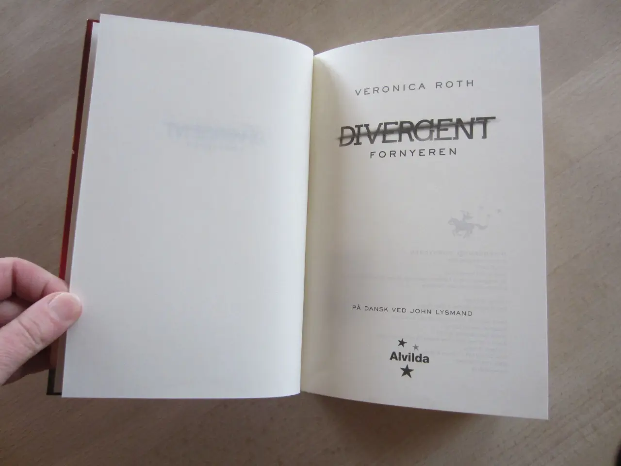 Billede 4 - Bog - Divergent - Fornyeren