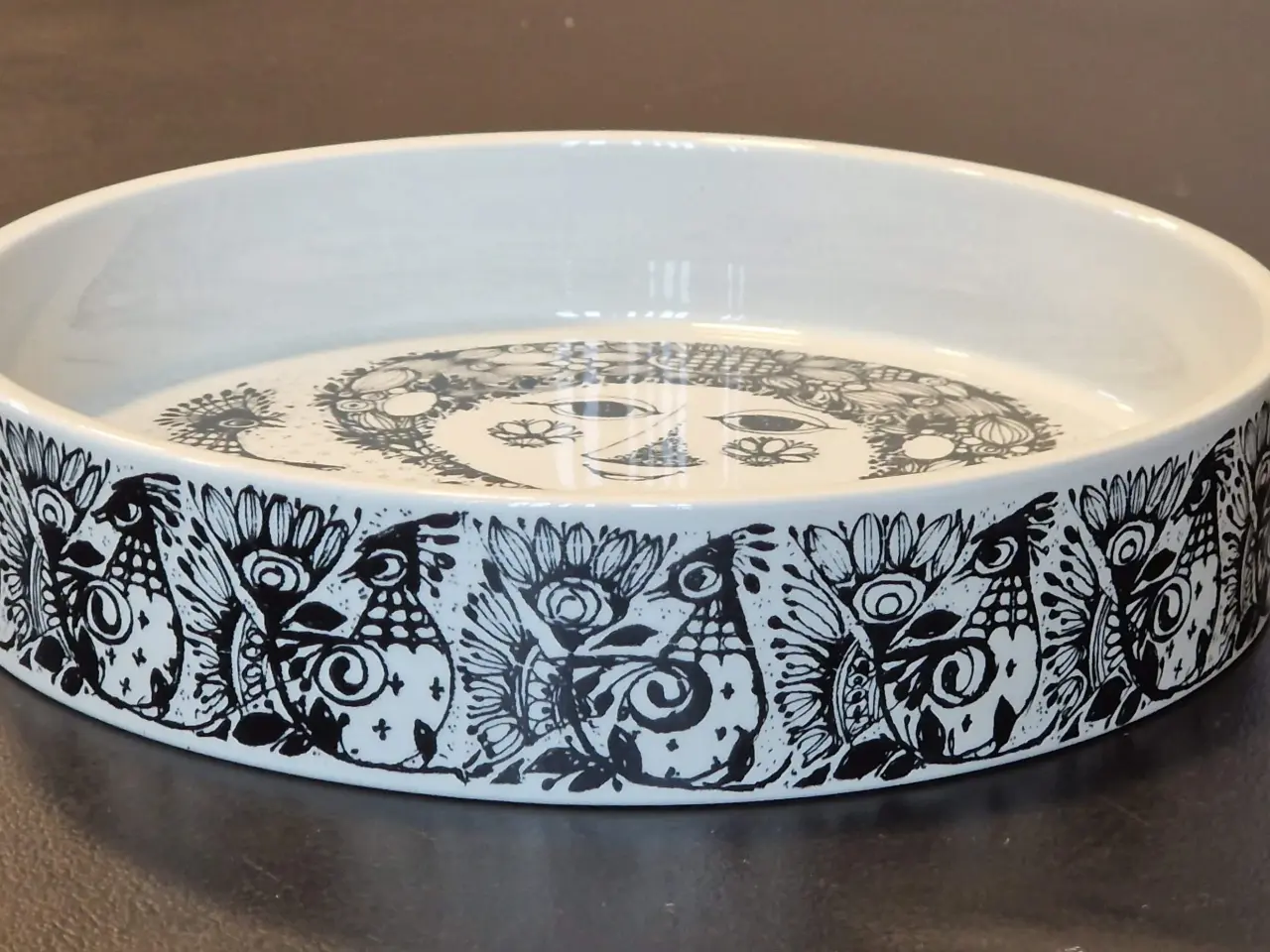 Billede 2 - Bjørn Wiinblad fad 22 cm, brugt men som ny